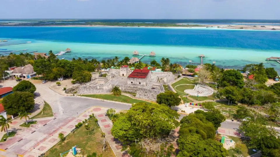 Discover what to do in Bacalar: Travel Guide 2025