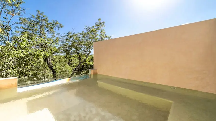 Jacuzzi with terrace in Cardinal Tulum