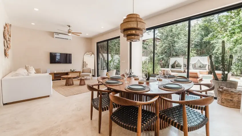Living and Diningroom in Villa Sorella Tulum