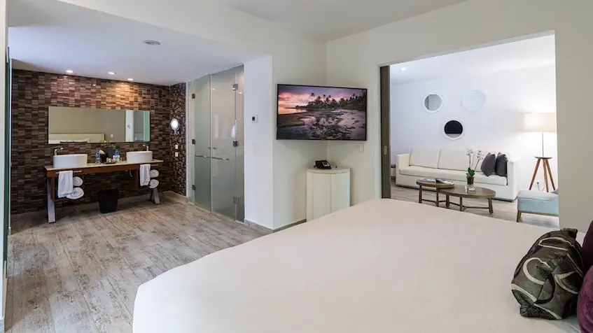 Main bedroom The Fives Beach Playa del Carmen