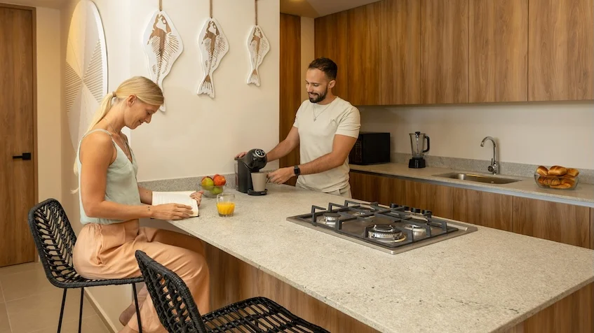 Cocina desayuno en Okun Living Cancun