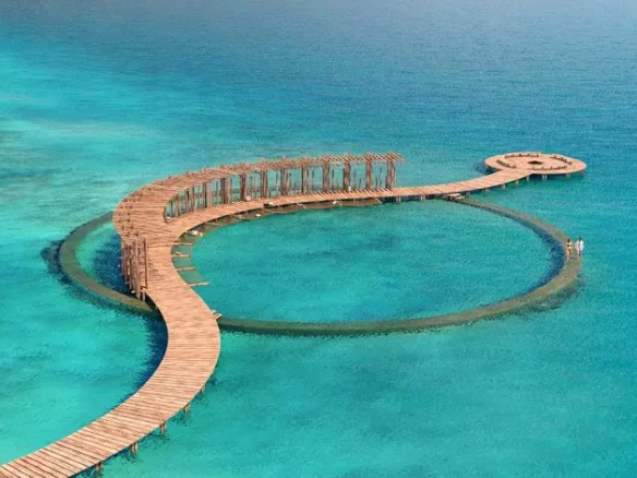 Vista aerea de un muelle en aldea Mayab Bacalar