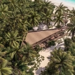 Vue aérienne du développement en bord de mer à Trobbu Mahahual