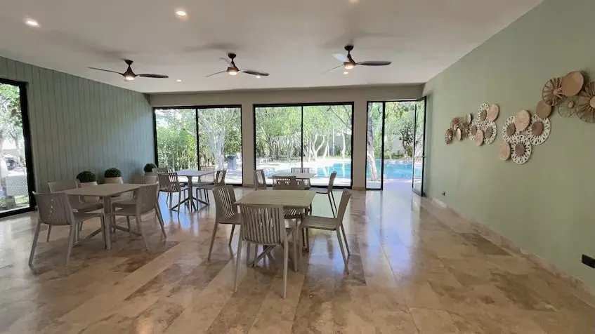 Area comedor paraiso playa encantada