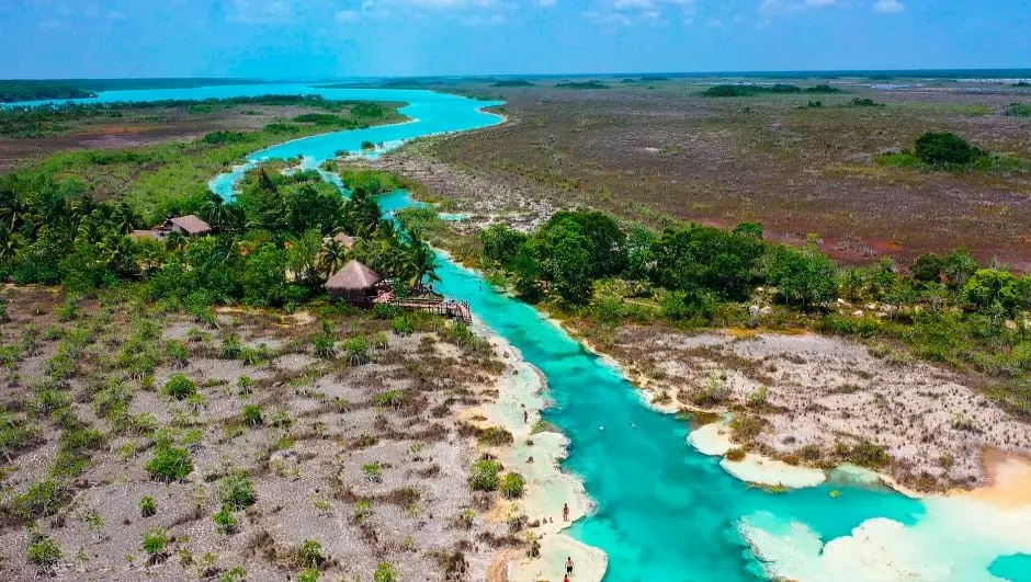 Descubre Qué Hacer En Bacalar: Guía De Viaje 2024