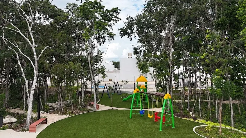 Juego de niños zona en Samala Playa del Carmen