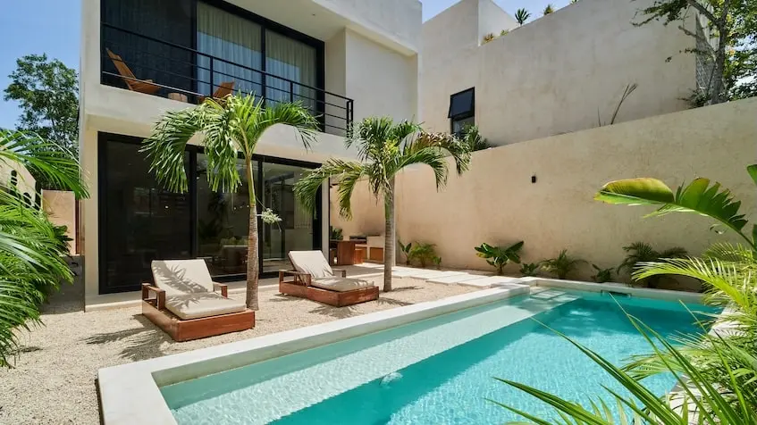 Fachada Casa con Alberca en Flora Fauna Tulum