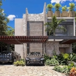 Façade de maisons sanctuaires à Manilka Playa del Carmen