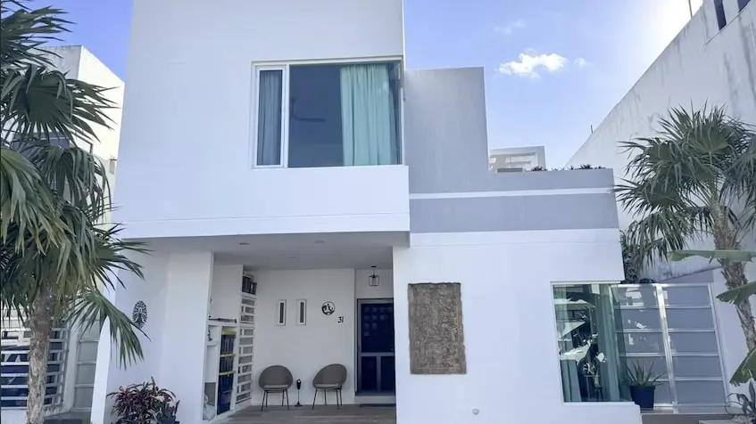 Front facade in Privada Sevilla Playa del Carmen