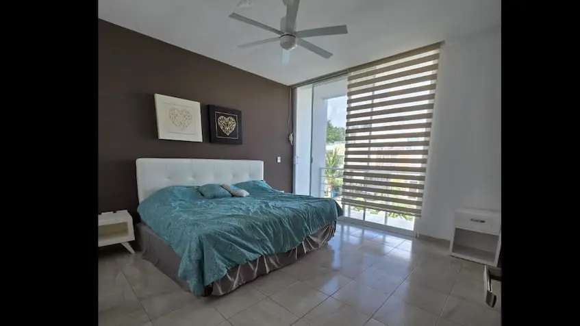 Interior of a bedroom in Encuentro Residencial Playa del Carmen