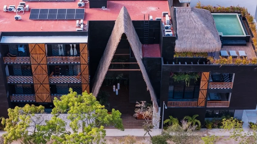 Fachada vista semiaerea en Hoja Santa Tulum