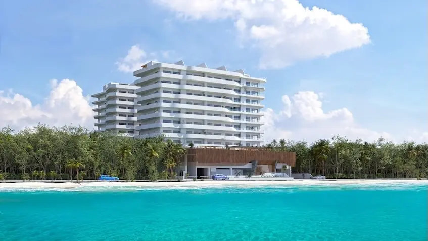 Facade in Ocean Towers Cancun