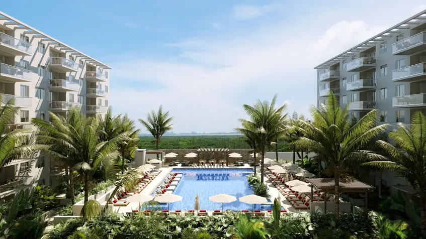 Vista de la alberca infinita de Alzia Residencial Cancun