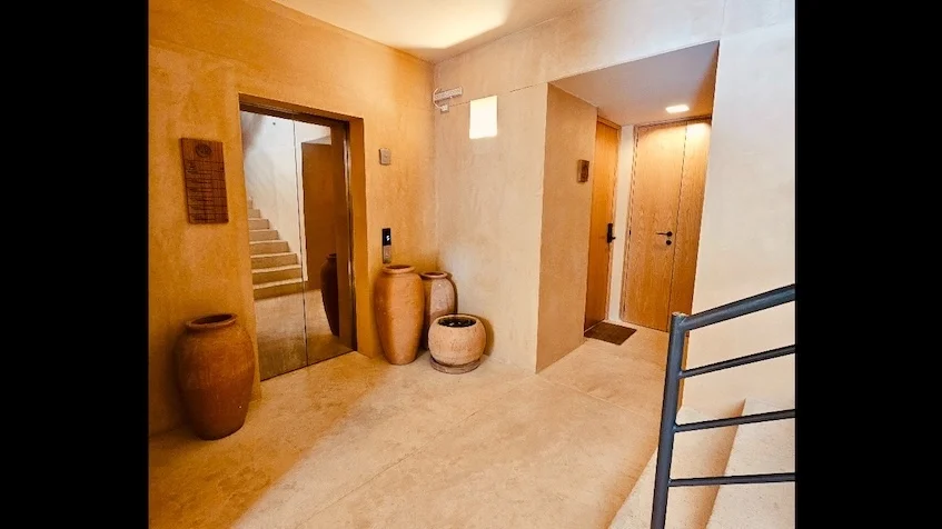 Elevator and access to the Nalu Sanctuary apartment in Playa del Carmen