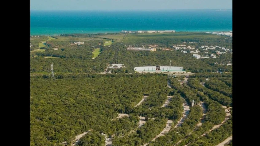 Vista aerea Villa Chechen Playa del Carmen