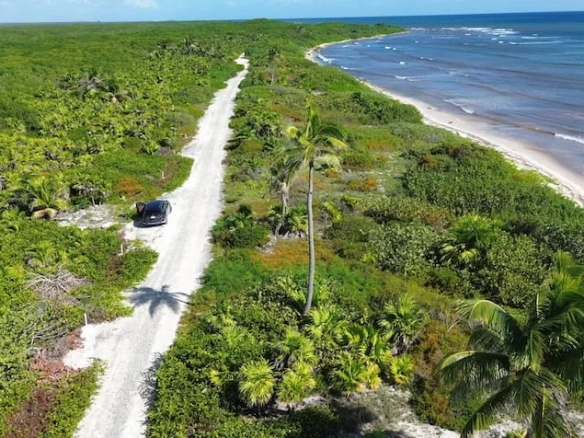 Vista aerea Lotes frente al mar en Brisas Residence Mahahual